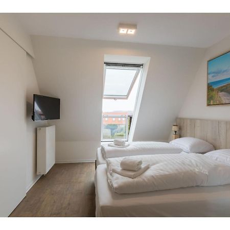 Luxurious Studio For 2 People A 1 Minute Walk From The Beach Of ザウテランデ エクステリア 写真