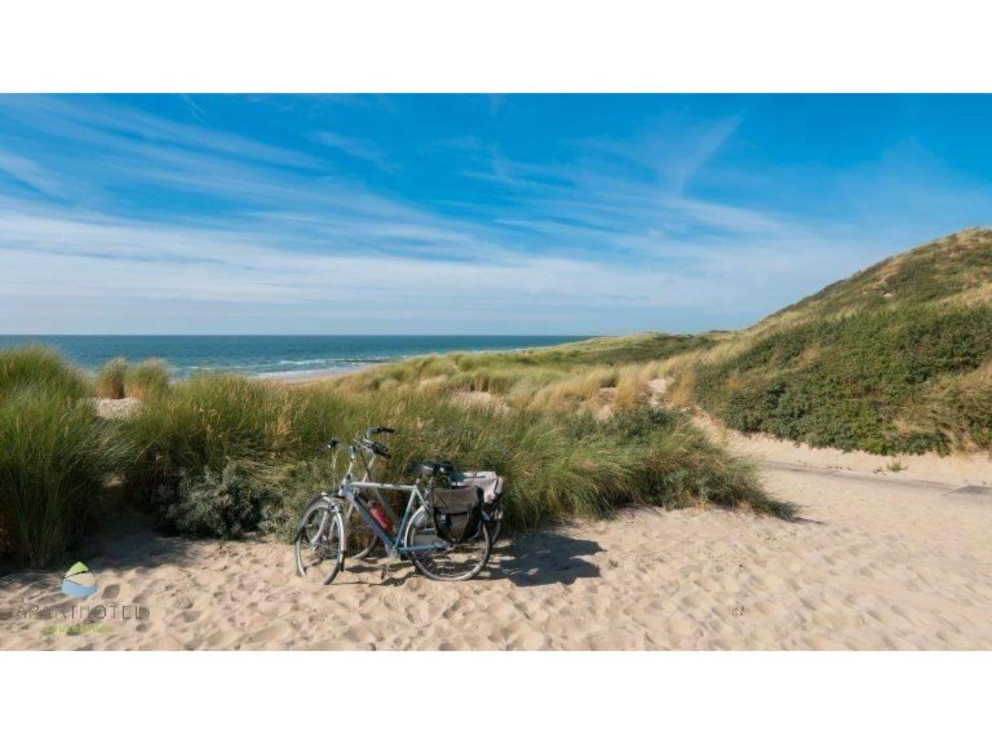 Luxurious Studio For 2 People A 1 Minute Walk From The Beach Of ザウテランデ エクステリア 写真