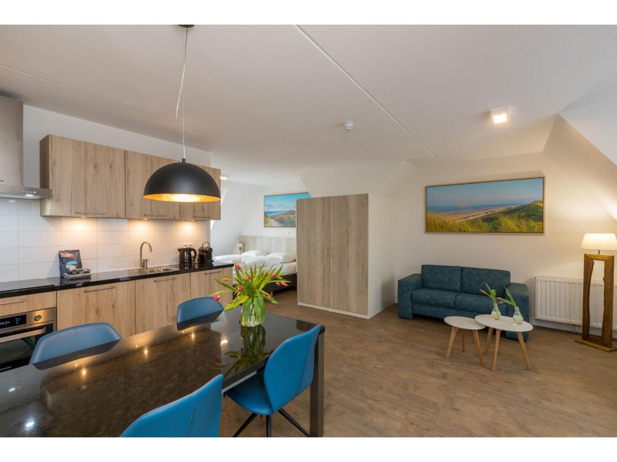 Luxurious Studio For 2 People A 1 Minute Walk From The Beach Of ザウテランデ エクステリア 写真