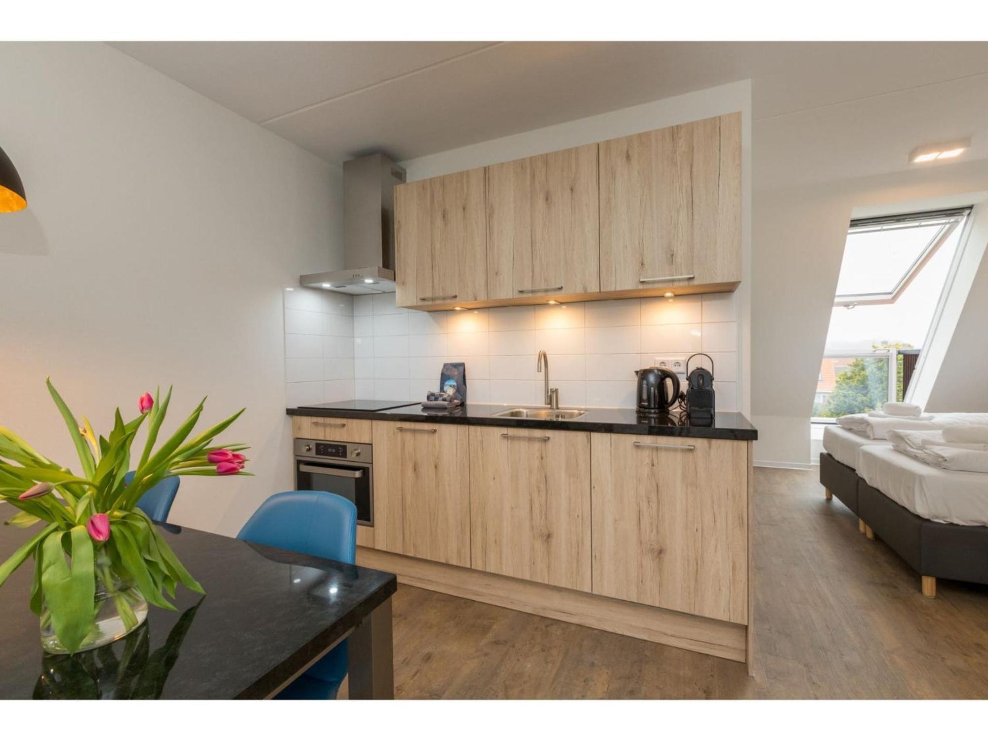 Luxurious Studio For 2 People A 1 Minute Walk From The Beach Of ザウテランデ エクステリア 写真